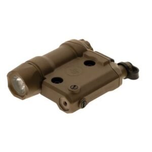 01004107b08.jpg CRIMSON TRACE RAIL MASTER LSR/LIGHT TAN AR15