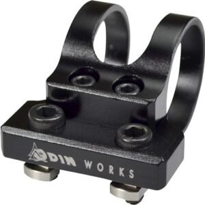 ACCFLMML.jpg ODIN FLASHLIGHT MOUNT M-LOK - FOR MOST 1" FLASHLIGHTS