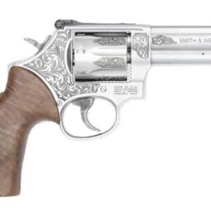 G14783.jpg S&W 686PLUS ENGRAVED 4.13" 357 - 7-SHOT WOOD GRIPS SS