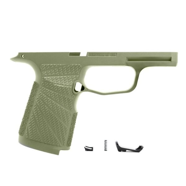 https3A2F2Fmedia.chattanoogashooting.com2Fimages2Fproduct2FWC365XLSGN2FWC365XLSGN-1.jpg Wilson Combat Grip Module for P365 XL No Manual Safety Green